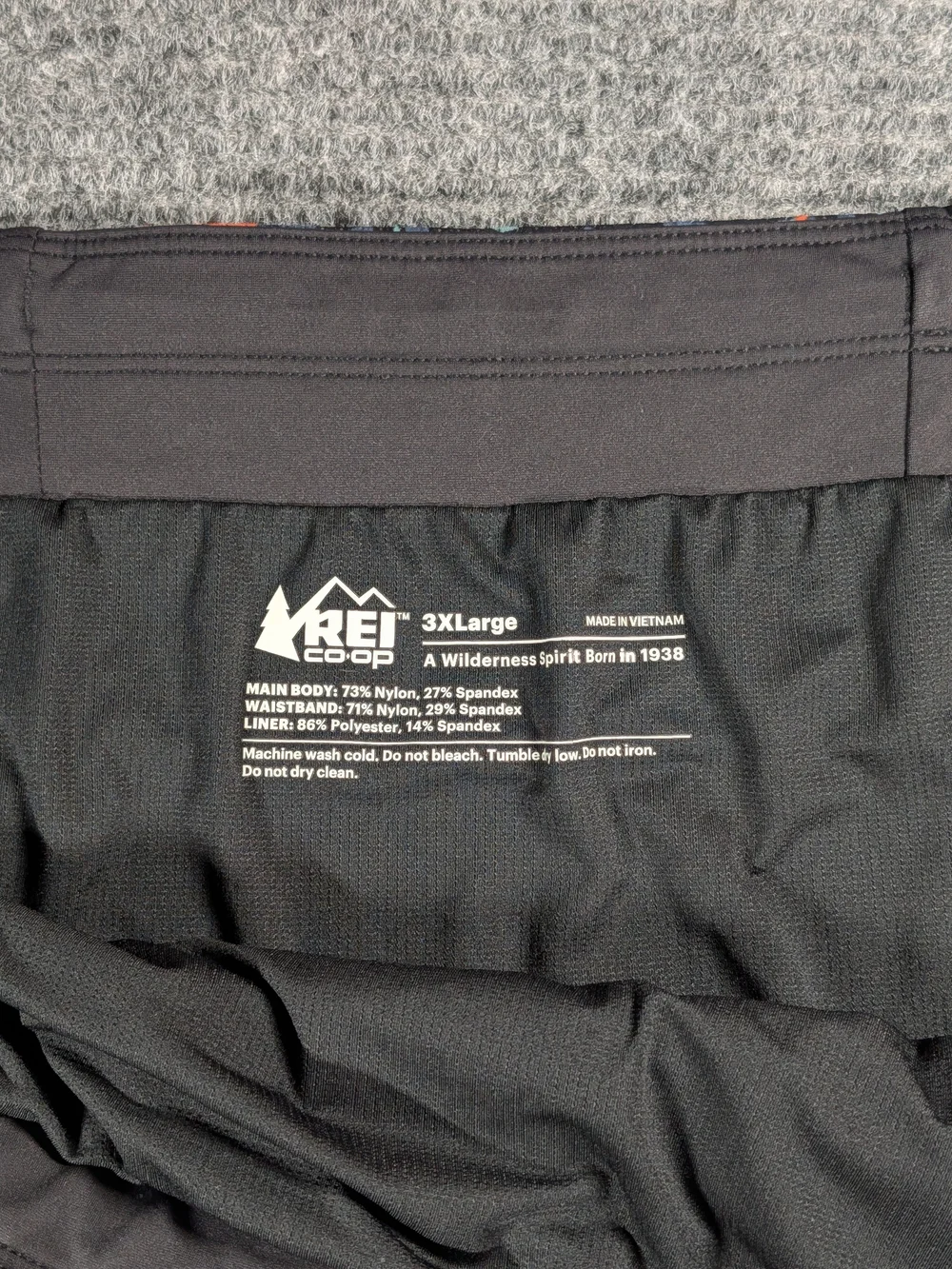 REI Co-op Running Shorts Women's 3XL Swiftland Abstract Print